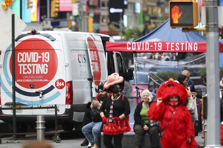 New York City lifts COVID-19 alert level to "high"-Xinhua