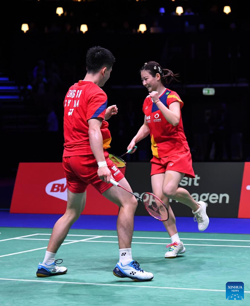 China's Zheng/Huang defeated in badminton worlds mixed doubles final-Xinhua