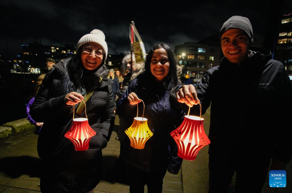 Winter Solstice Lantern Festival marked in Vancouver-Xinhua