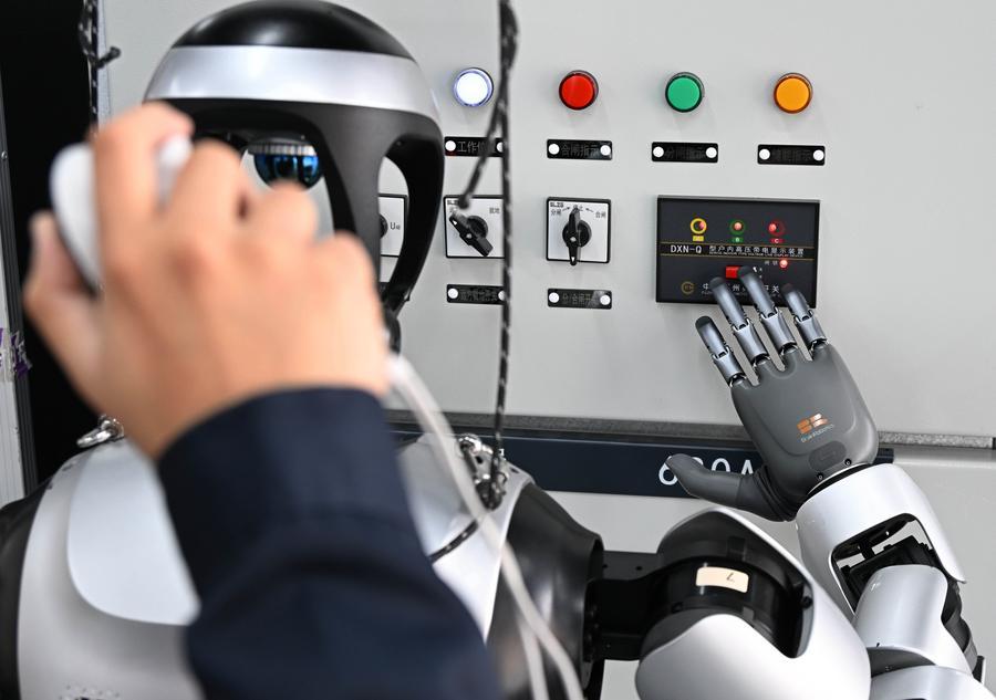 ChineseToday | Robot trainers prepare embodied AI for all walks of life ...