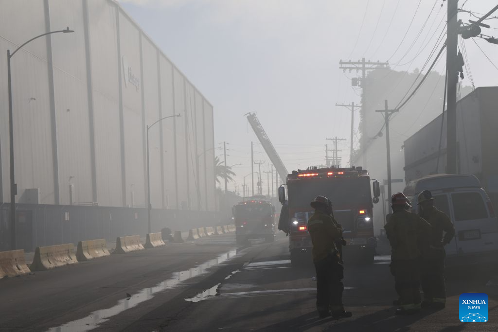 Shelter-in-place order issued in Los Angeles as firefighters battle ...