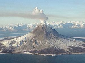 alaska's mount redoubt