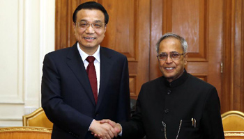 Li stresses global strategic significance of China-India relations