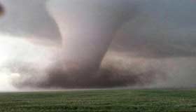 Severe weather hits central U.S.